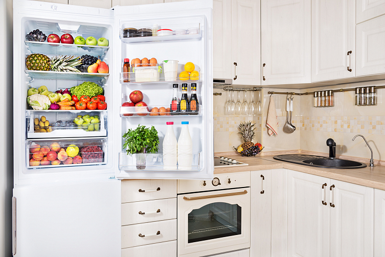 Как и чем помыть холодильник?